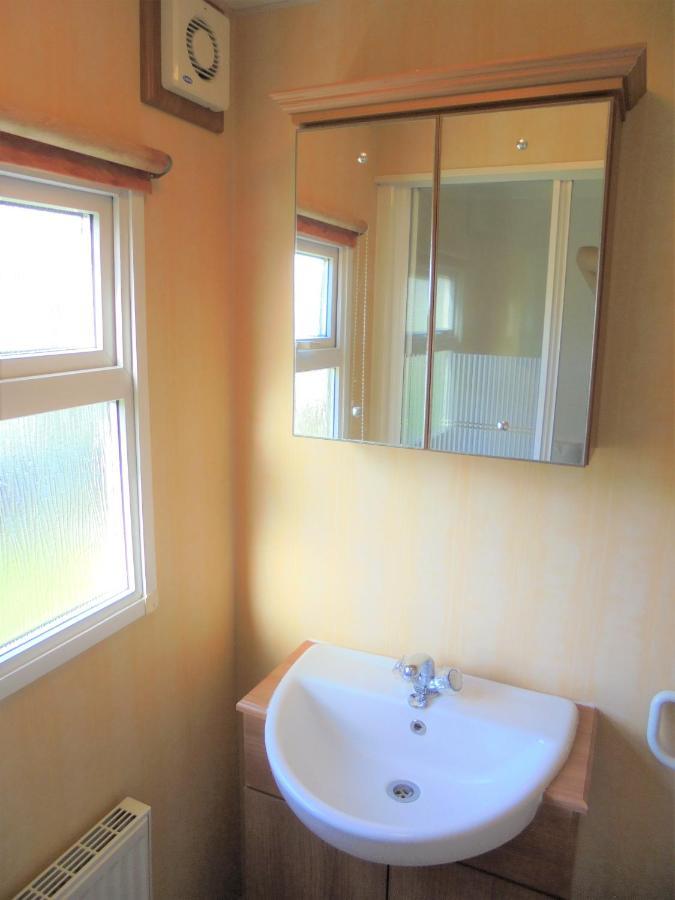 6 Berth Sealands Heated *